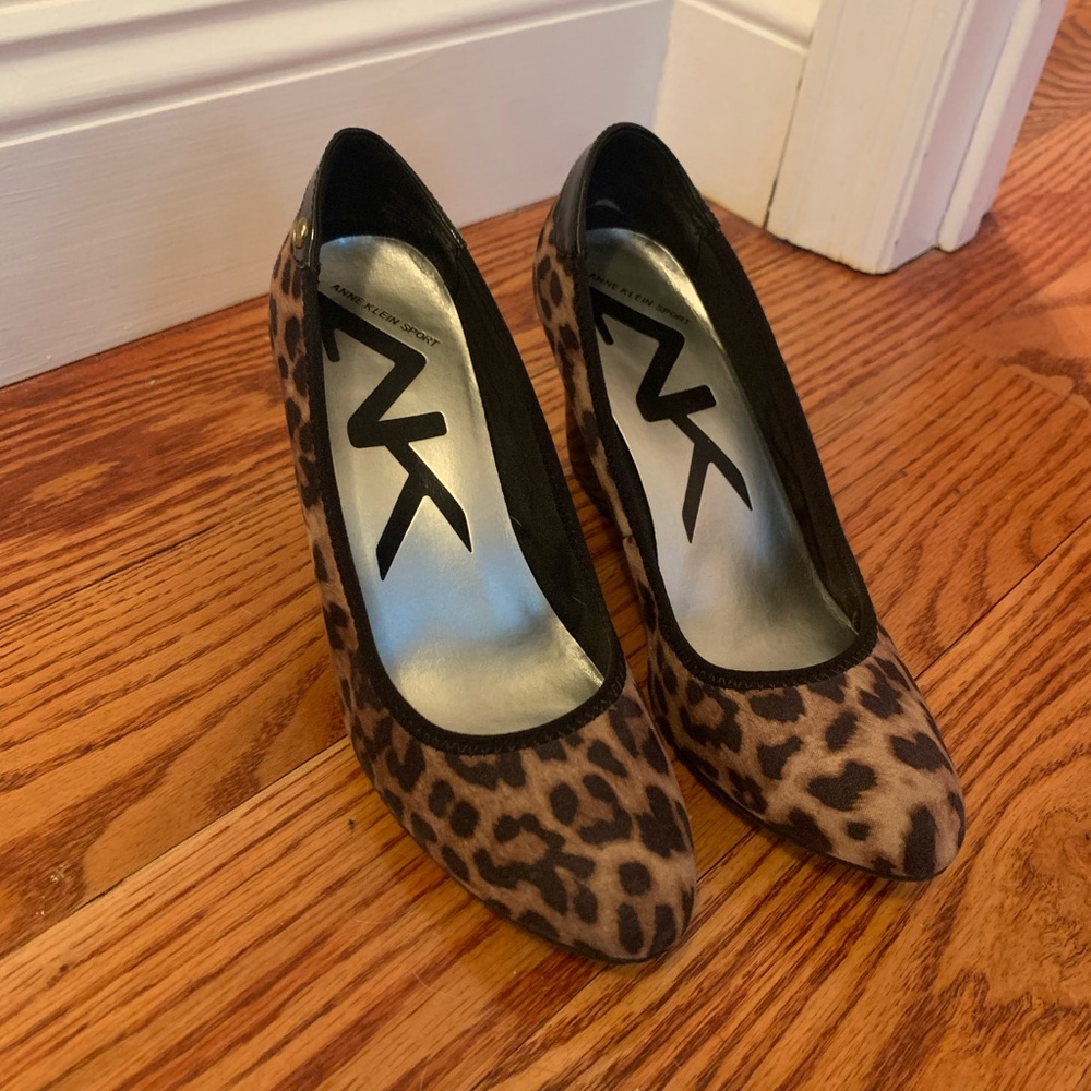 Anne Klein leopard print heels